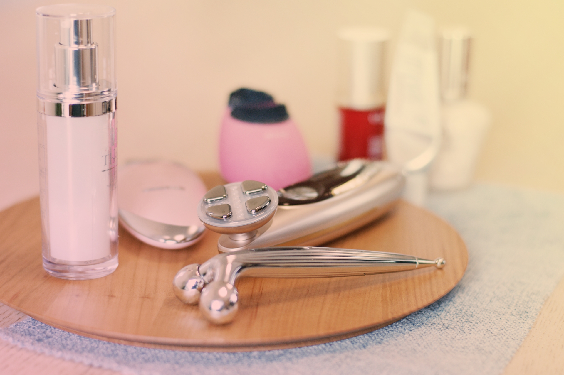 本当に効果のある美顔器とは？タイプ別の特徴や選び方などを紹介